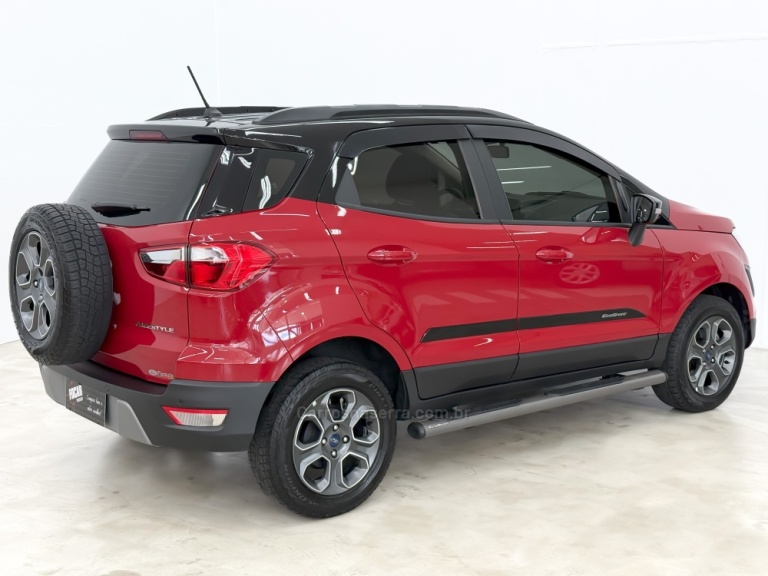 FORD - ECOSPORT - 2020/2021 - Vermelha - R$ 84.900,00