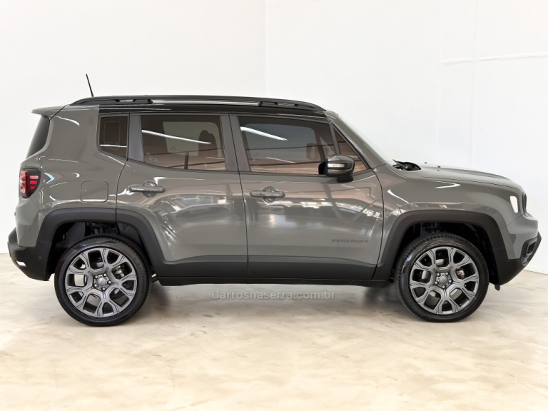 JEEP - RENEGADE - 2022/2023 - Cinza - R$ 137.900,00