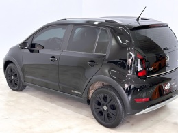 VOLKSWAGEN - UP - 2019/2020 - Preta - R$ 68.900,00