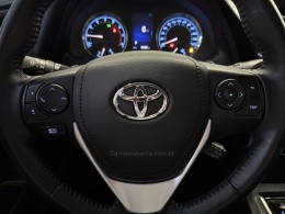 TOYOTA - COROLLA - 2018/2019 - Branca - R$ 107.900,00