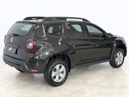 RENAULT - DUSTER - 2021/2022 - Preta - R$ 81.500,00